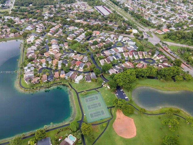 Building Photo - 21761 SW 98th Pl