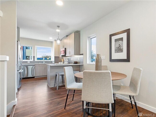 Building Photo - Brand New Modern 3 Bedroom Townhome in the...