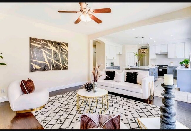 Family Kitchen - 7172 Wild Lilac Ct