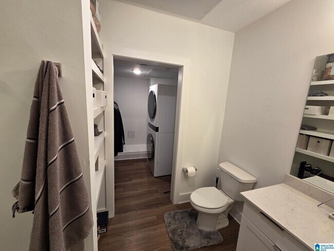 Building Photo - 1329 4th Ave S