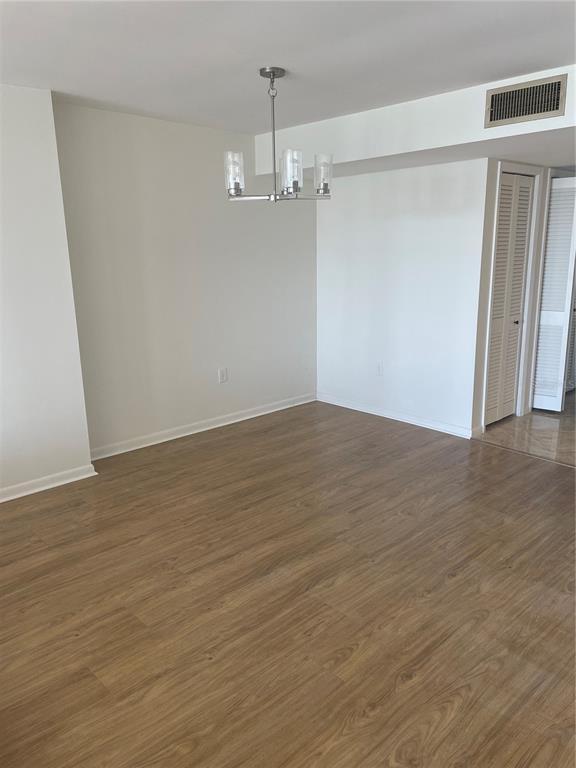 Building Photo - 5200 Brittany Dr S