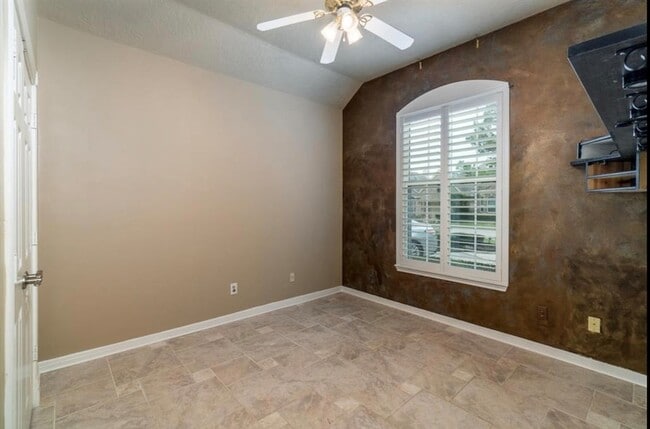 Building Photo - 17422 Palisander Ct