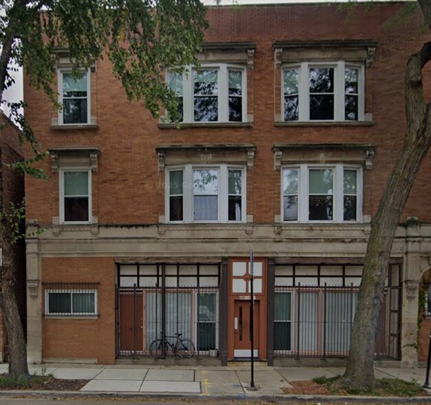Primary Photo - 839 S Carpenter St