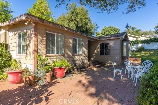 Building Photo - 2021 Orchard Ln