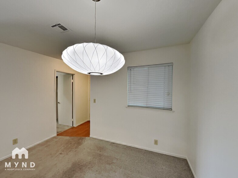 Building Photo - 465 Canyon Oaks Dr