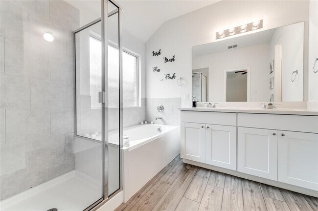 Building Photo - 2337 Copal Dr