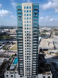 Building Photo - 777 N Ashley Dr