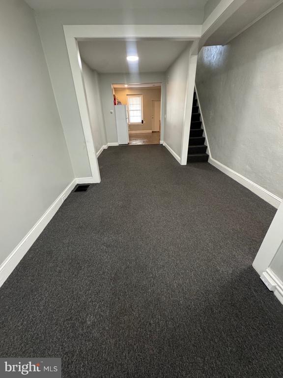 Building Photo - 508 N Streeper St