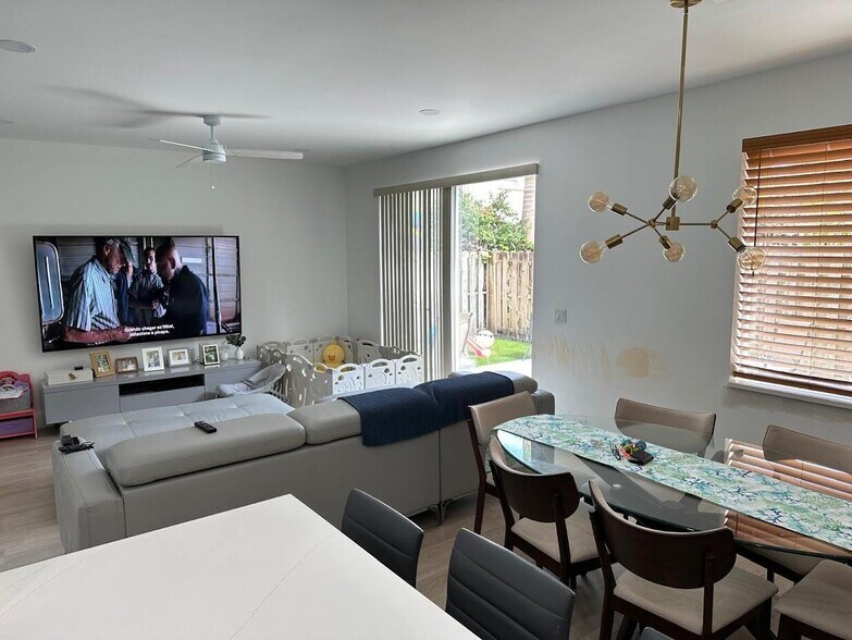 Building Photo - 3622 Asperwood Cir