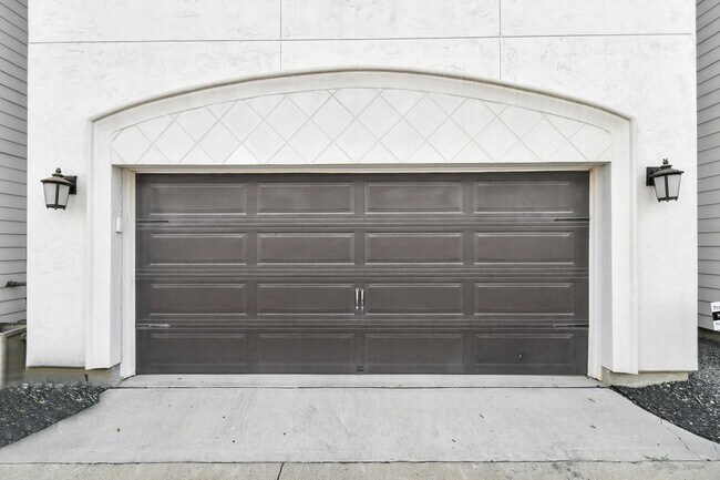 Building Photo - 2709 Kennedy St