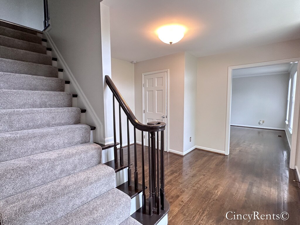 Building Photo - 7982 Lancelot Dr