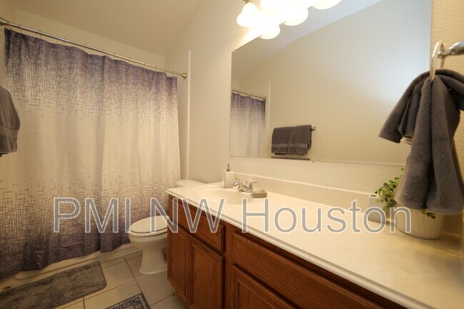 Building Photo - 1203 Lavender Shade Ct