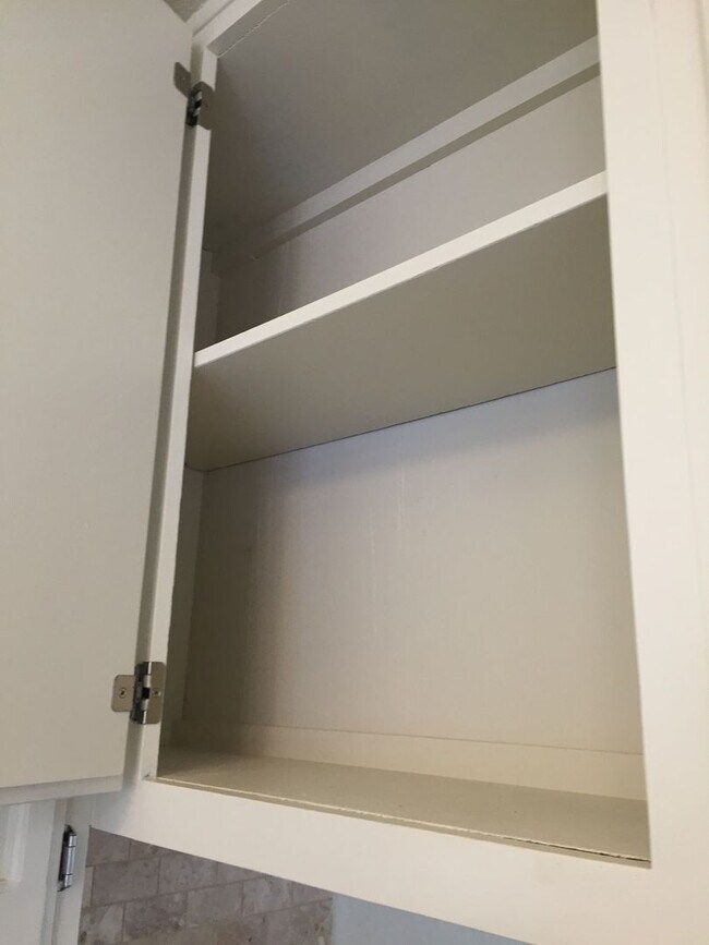 Building Photo - 407/409E. Alexander