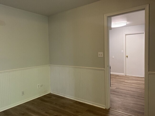 Building Photo - 3 Bed 1 Bath w/ 1 car garage West-Side Fort Collins Ranch