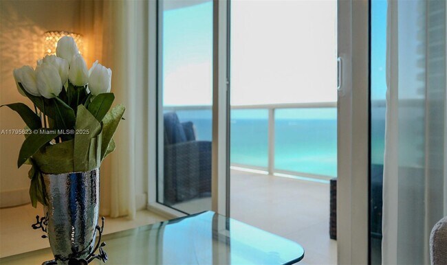 Building Photo - 15901 Collins Ave