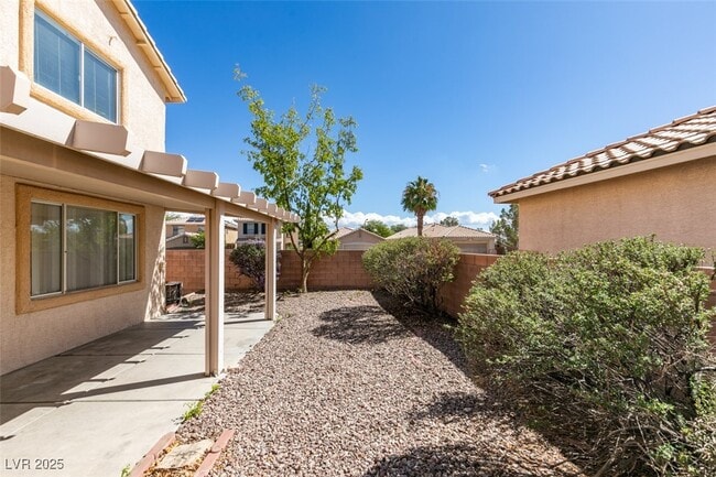 Building Photo - 10901 Napa Ridge Dr
