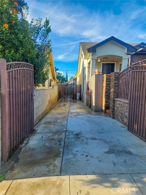 Building Photo - 4422 Moonstone Dr