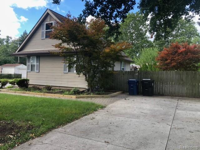 Building Photo - 16811 Beech Daly