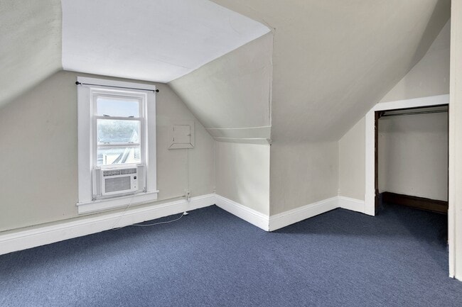 Building Photo - 455 Dallas St