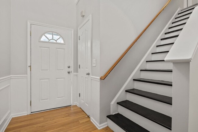 Building Photo - Charming 3-Bedroom Home,  minutes from Downtown Durham & Duke, Pet Friendly!