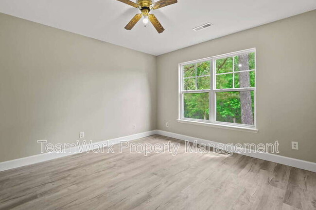 Building Photo - 311 Harriswood Ln