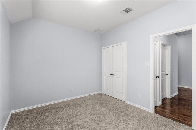 Building Photo - 1440 Morning View Rd