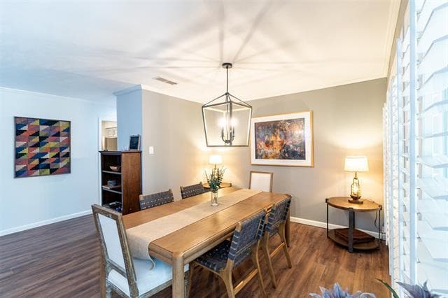 Building Photo - 3000 Townbluff Dr