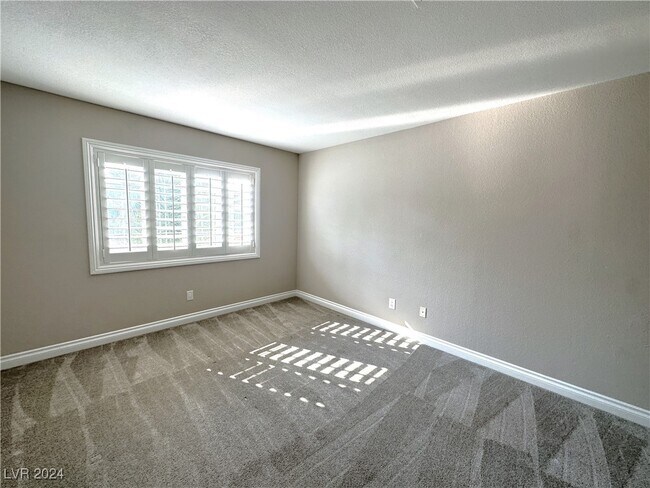 Building Photo - 463 Temple Canyon Pl