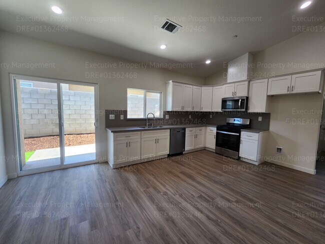 Building Photo - 8521 Grandy St