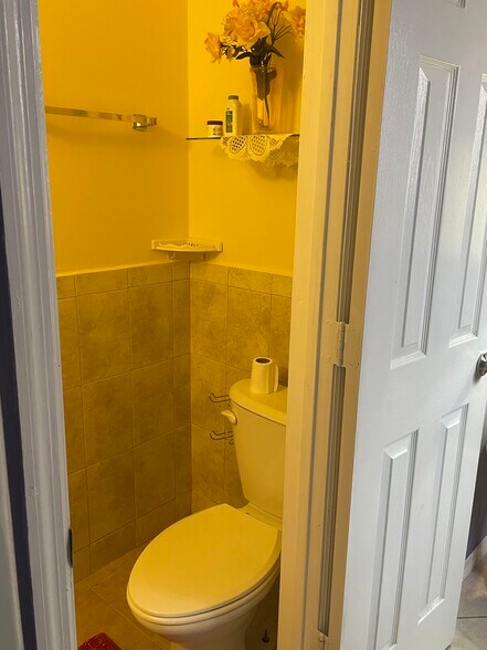 Building Photo - 20300 SW 116th Ave