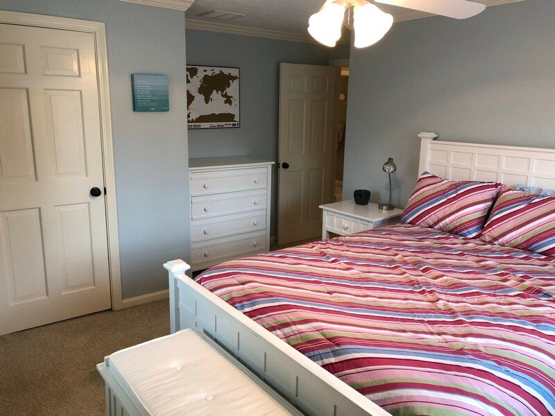 Building Photo - 140 Concord St