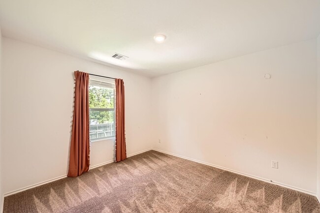 Building Photo - 1352 Winding Willow Dr