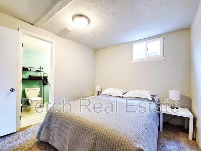 Building Photo - 2431 Grove St