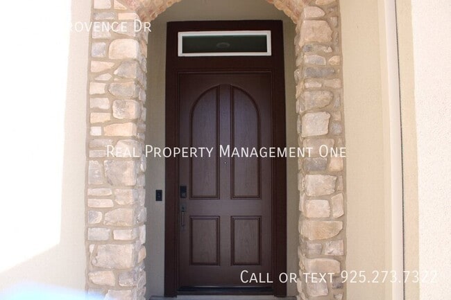 Building Photo - 1698 Provence Ln