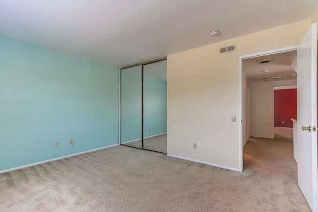 Building Photo - Charming Carmel Valley House in great loca...