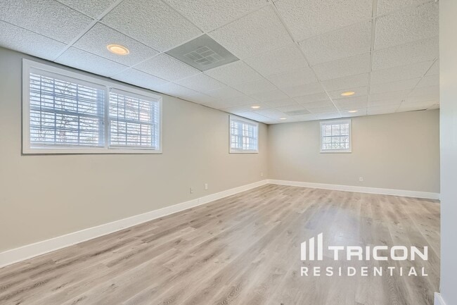 Building Photo - 5336 Orchard Pl