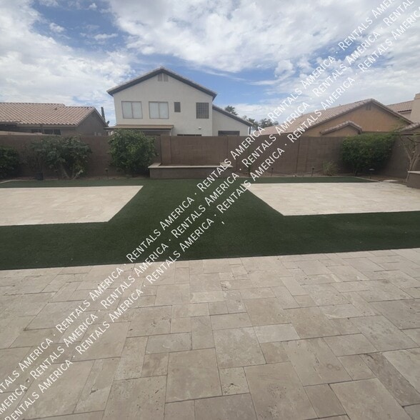 Building Photo - 4616 E Summerhaven Dr