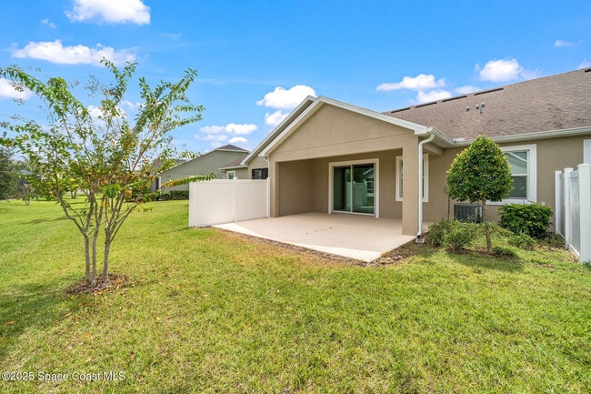 Building Photo - 8233 Loren Cove Dr