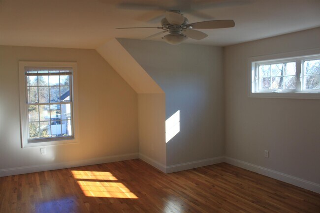 Building Photo - 22 Church St