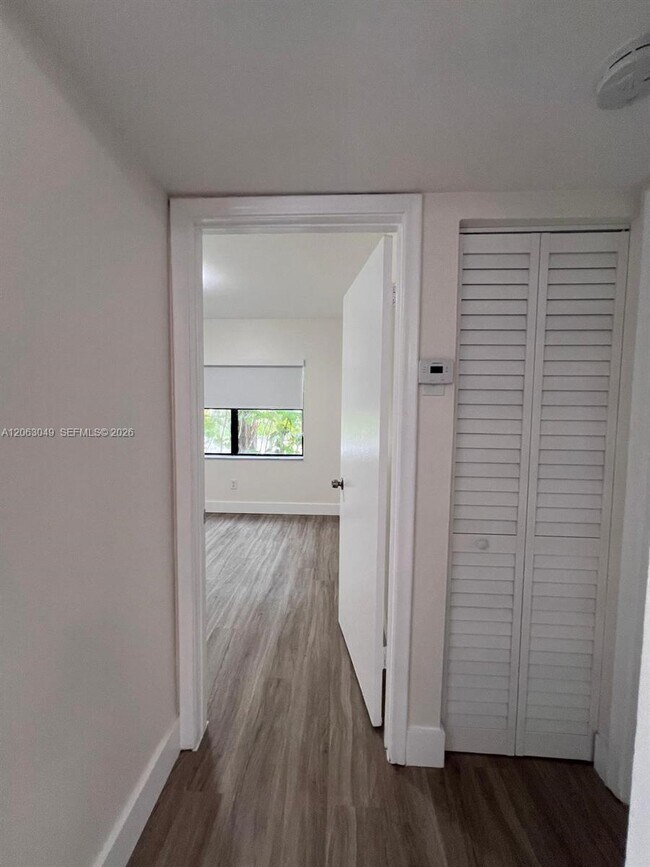 Building Photo - 2685 W 66th St
