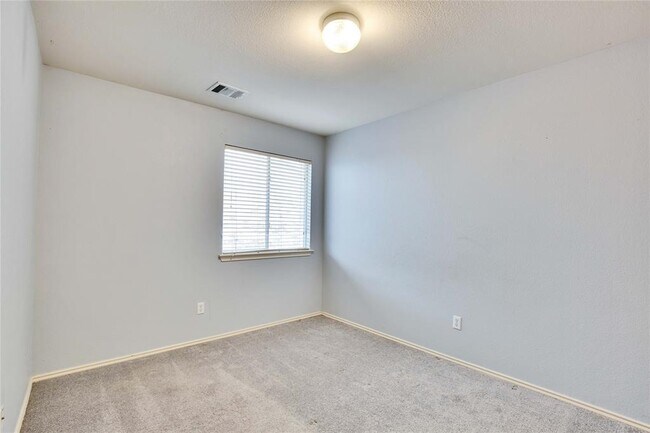 Building Photo - 2512 Jesse Owens Dr