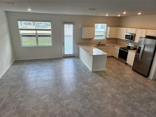 Building Photo - 203 Bogey Dr