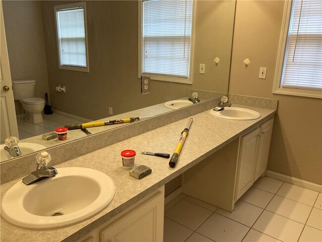 Building Photo - 12 Trevor Trail