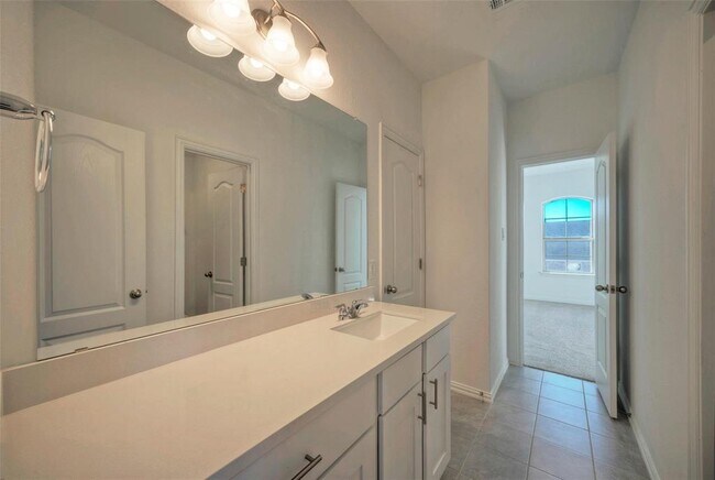 Building Photo - 2428 Demorse Dr
