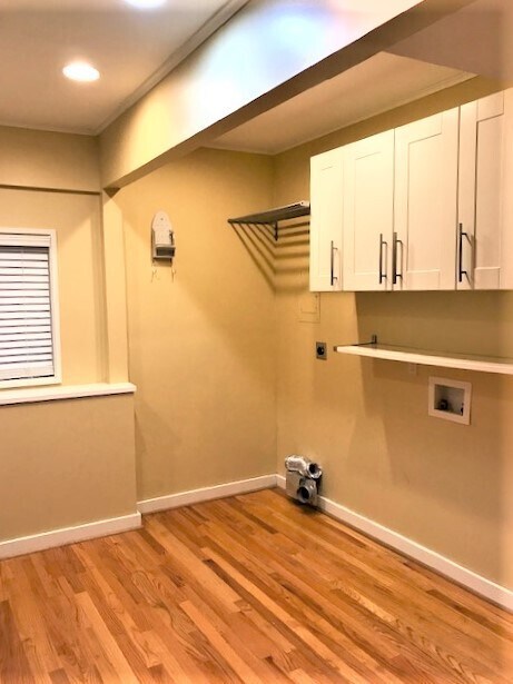 Building Photo - Updated Broadmoor Home!!