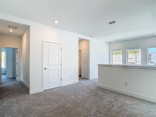 Building Photo - 410 S Westshore Blvd