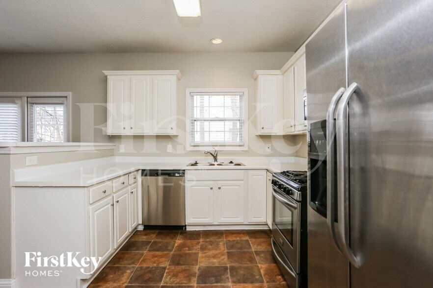 Building Photo - 3264 Fruitwood Ln
