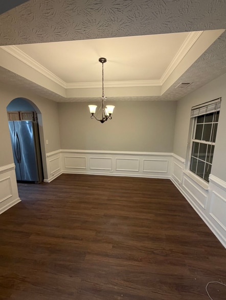 Building Photo - 421 Concord Cir