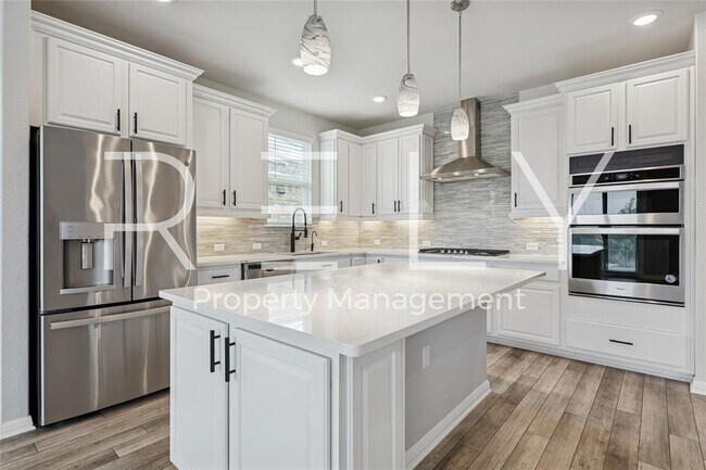 Building Photo - 603 Double Lp St