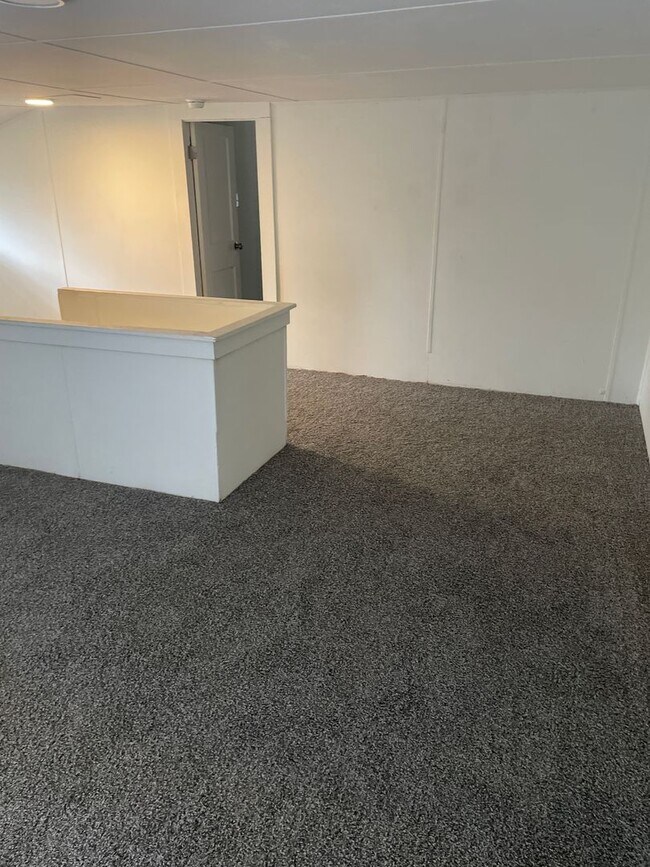 Building Photo - 417 E Twenty-Seventh St